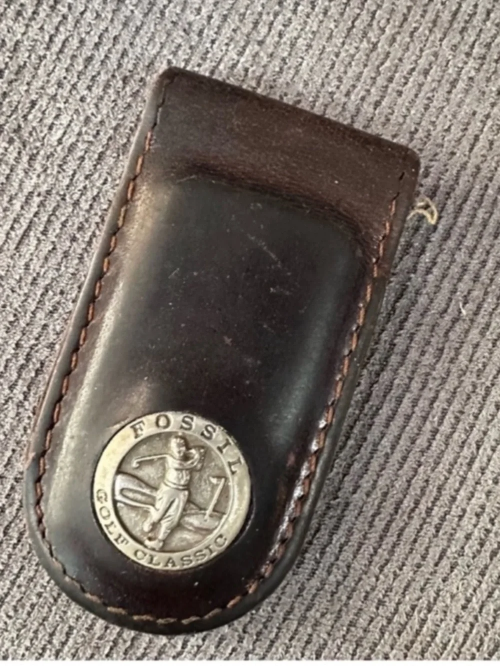 Vintage Fossil leather magnetic money clip golf classic used